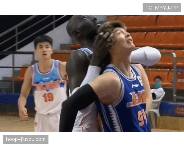 篮球限制区规则究竟怎么算，进攻防守三秒违例判定详解